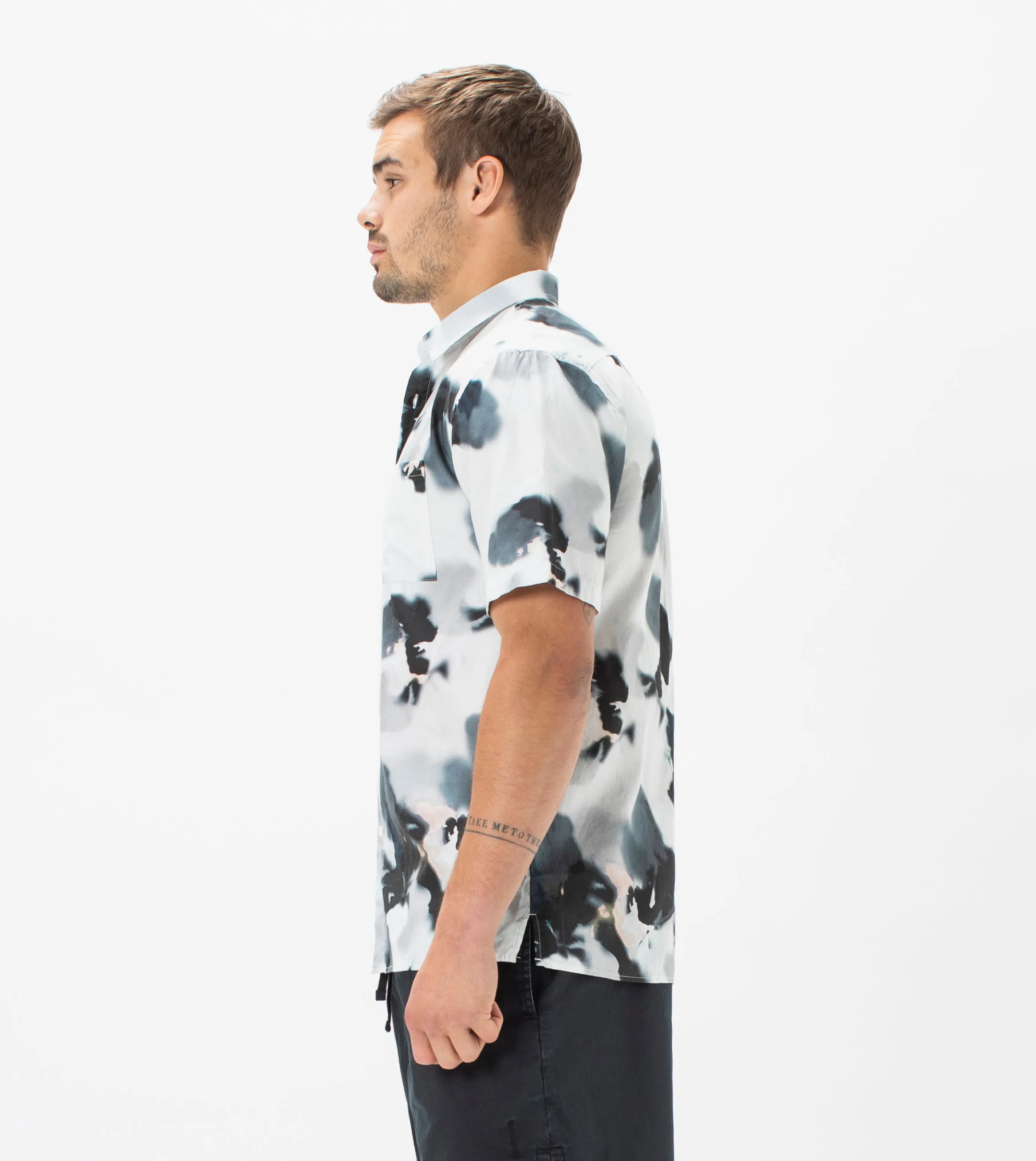 Floating Floral SS Shirt White