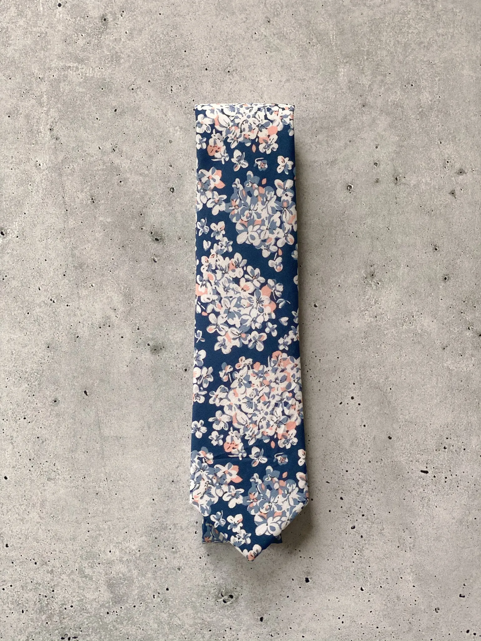 Garrett Cotton Floral Neck Tie