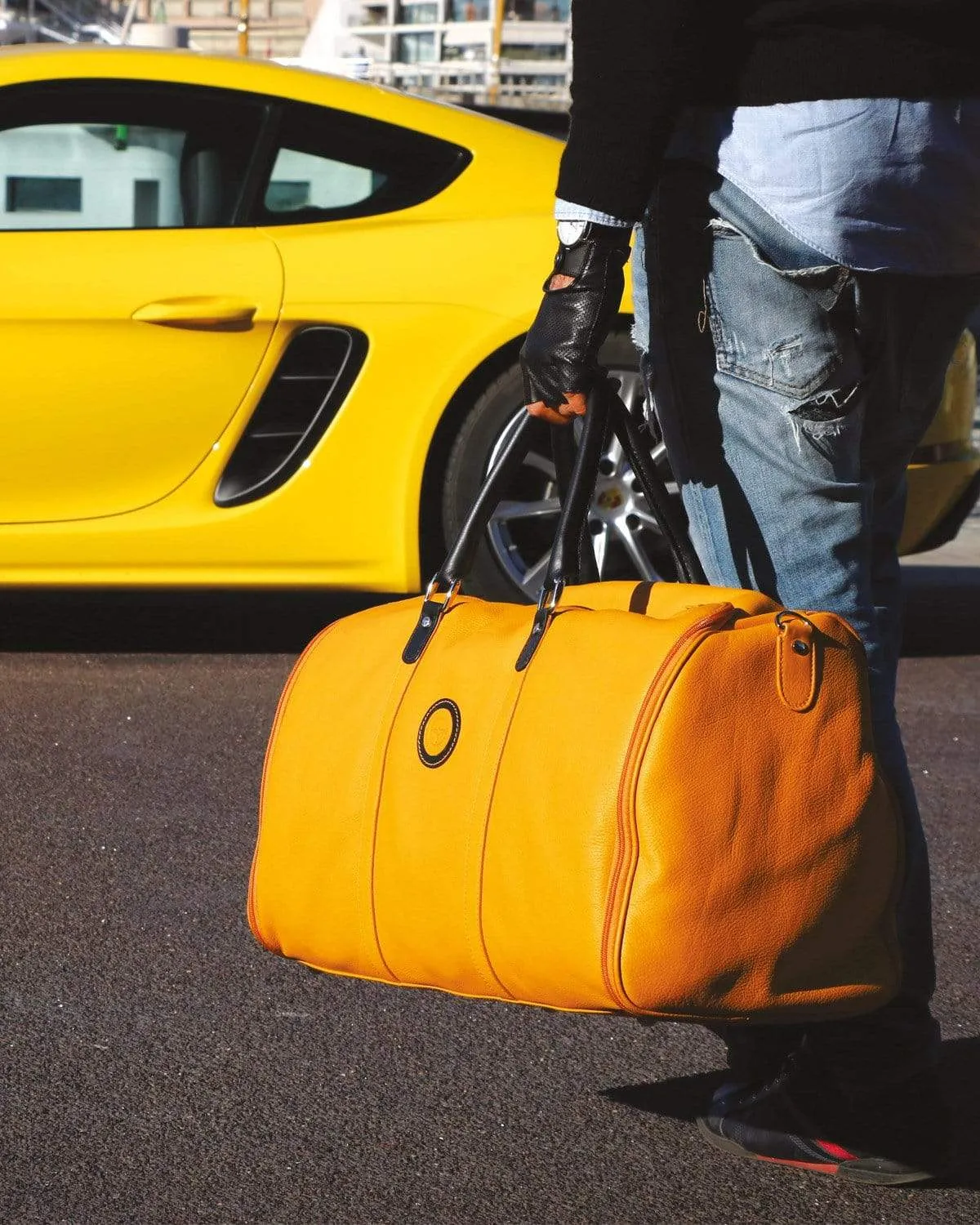 GLOBETROTTER - Full-grain Leather Weekender Garment Bag - Yellow/Black