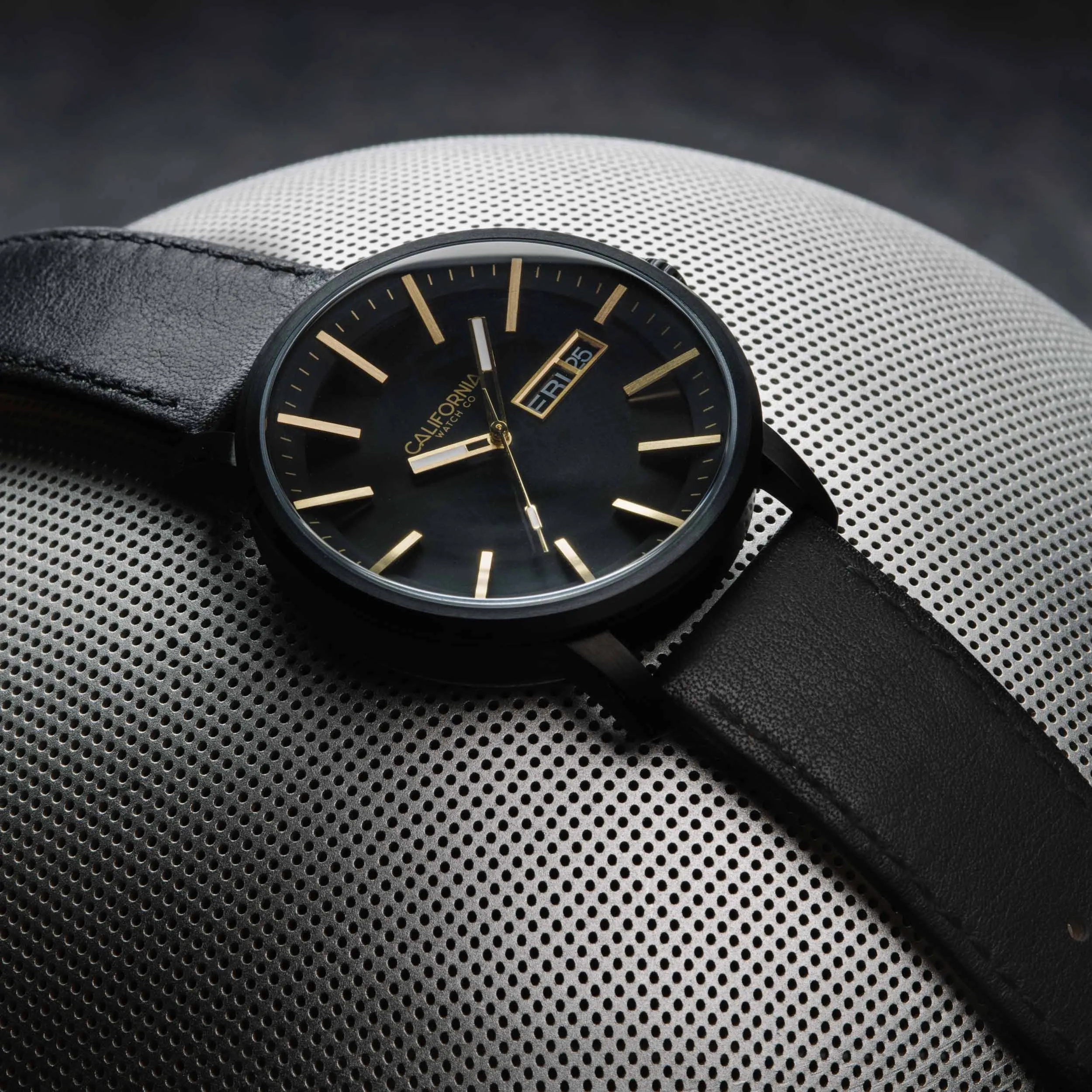 Mojave Leather All Black Gold