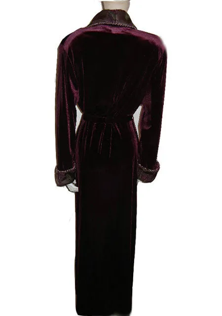 *NEW - GORGEOUS DIAMOND TEA LUXURIOUS WRAP-STYLE SPANDEX VELVET VELOUR ROBE IN TUSCAN WINE WITH BROCADE FLORAL & LEAVES COLLAR & CUFFS - SIZE MEDIUM - WOULD MAKE A WONDERFUL GIFT