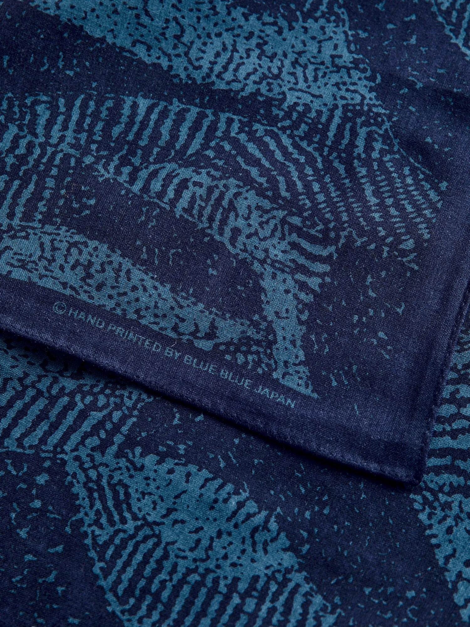 "Wind Flow" Bandana in Dark Navy